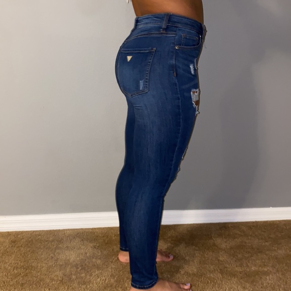 Guess Jeans High rise skinny jeans. - Picture 2 of 4